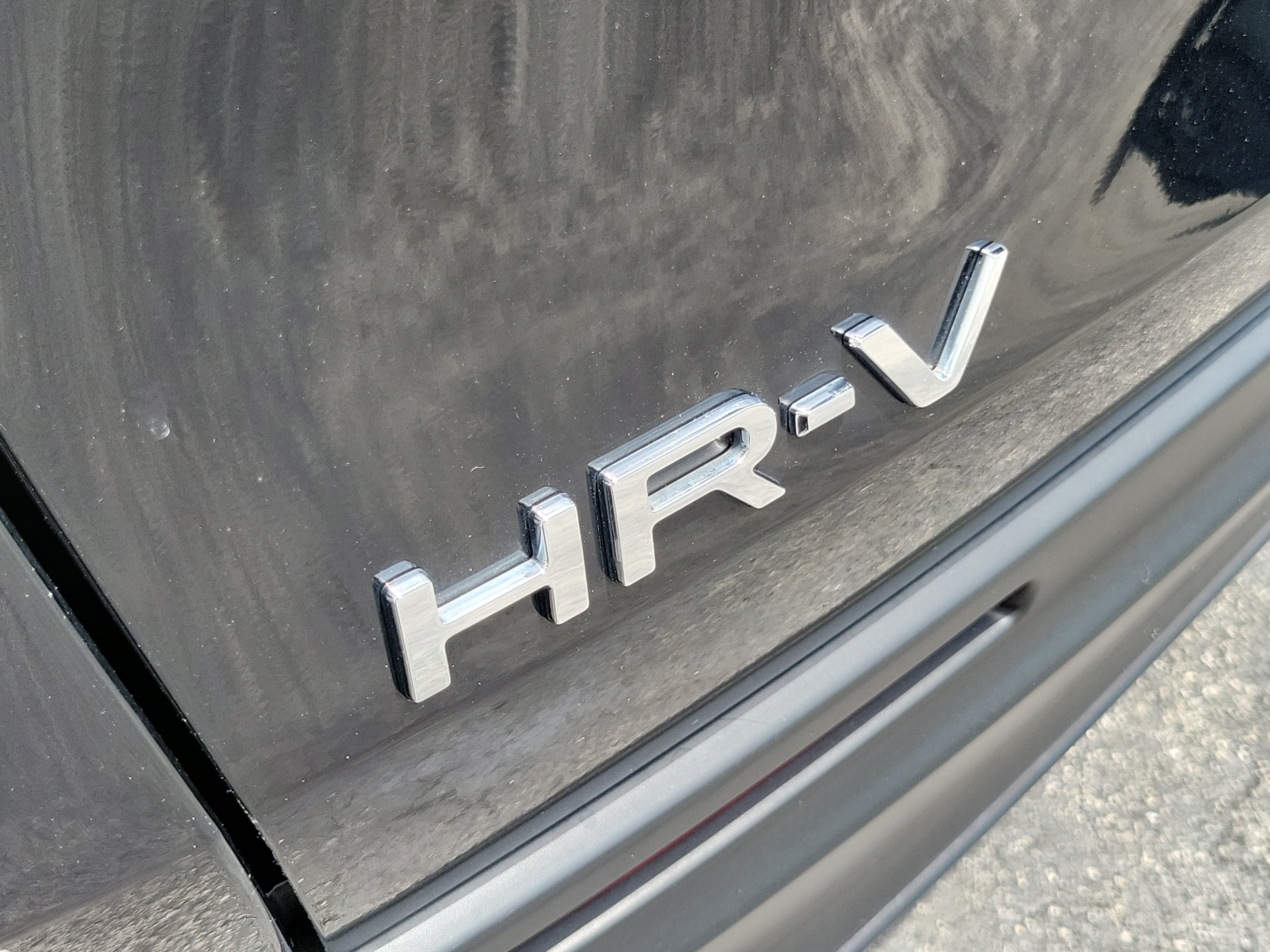 Certified 2025 Honda HR-V LX image 5