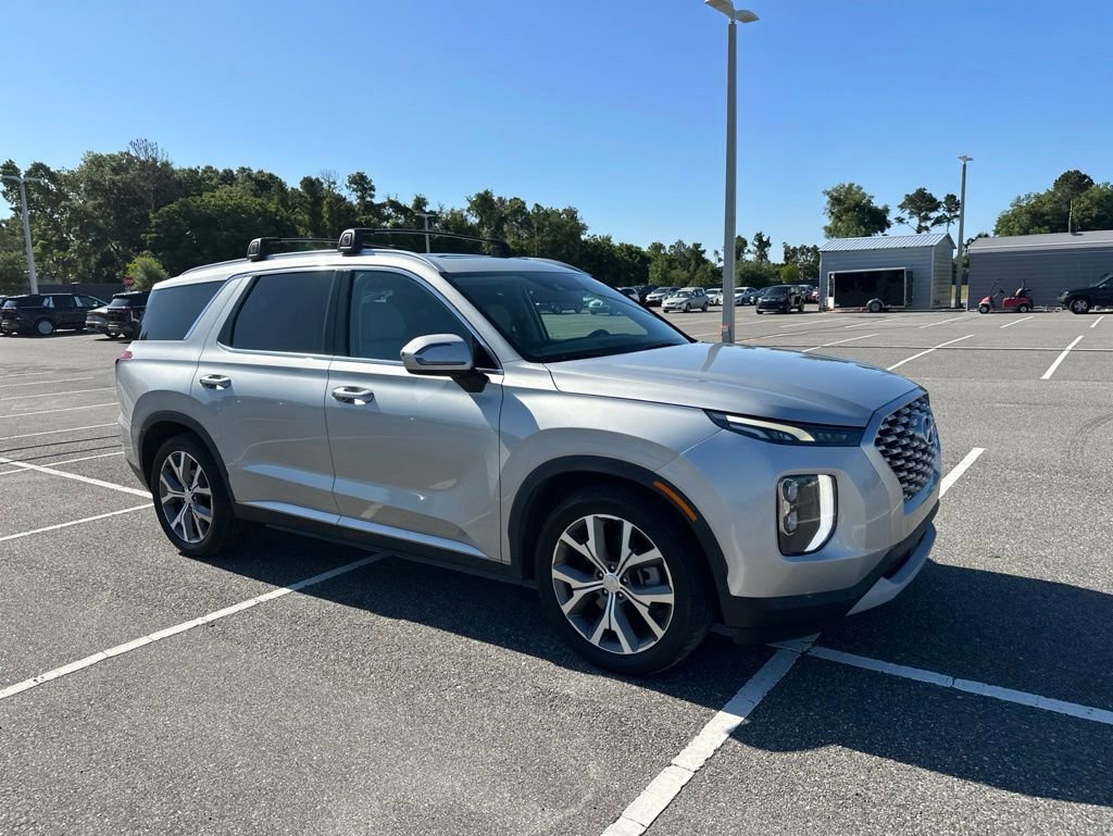 Used 2022 Hyundai Palisade SEL w/ 8P Bench Seat Package FWD image 2