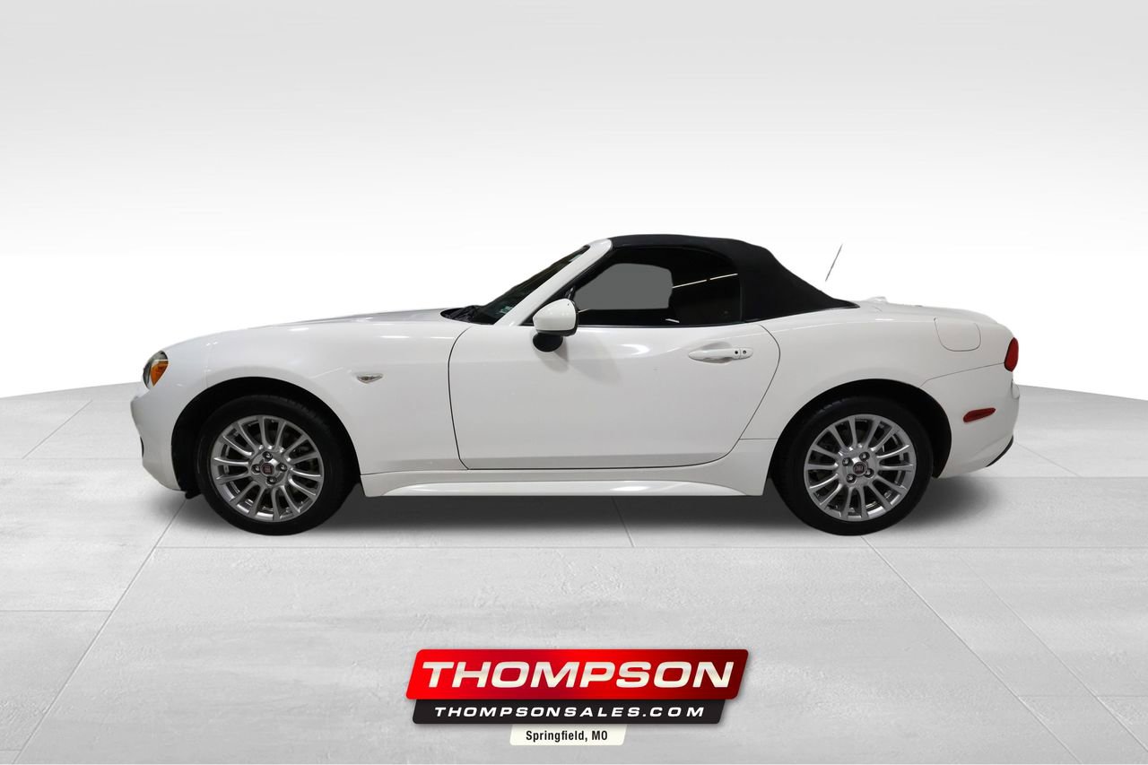 Used 2018 FIAT 124 Spider Classica w/ Technology & Siriusxm Group