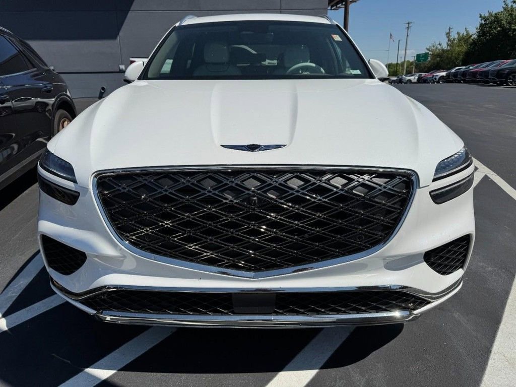 Certified 2026 Genesis GV70 2.5T Advanced AWD/4WD image 2