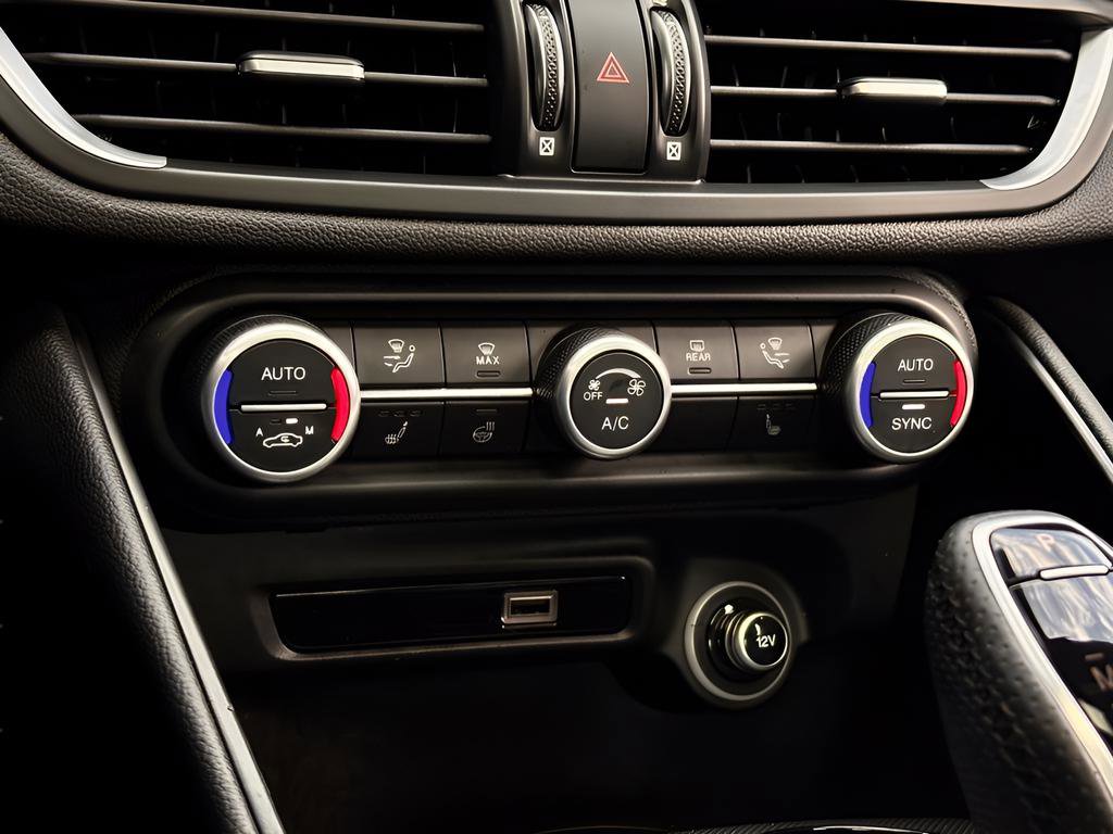 Used 2024 Alfa Romeo Giulia Ti image 13