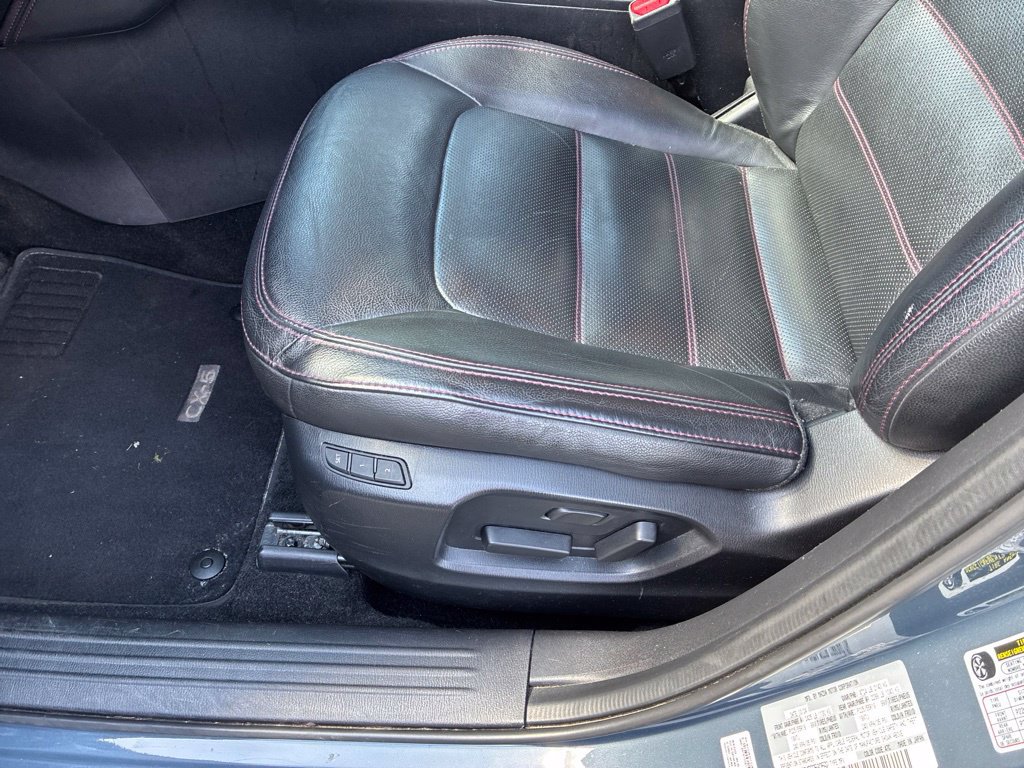 Used 2025 MAZDA CX-5 Carbon Edition AWD/4WD image 14