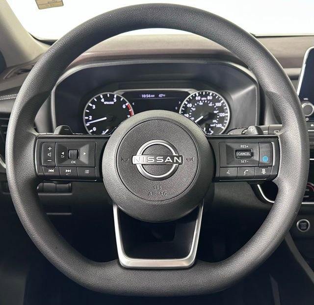 Used 2022 Nissan Rogue SV FWD image 17