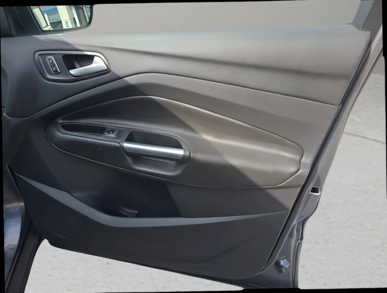 Used 2014 Ford Escape SE image 18