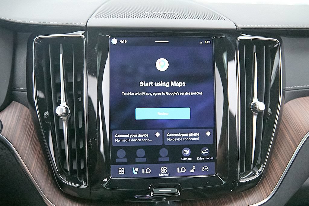 Certified 2023 Volvo XC60 T8 Ultimate w/ Climate Package AWD/4WD image 34