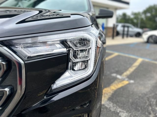 Used 2022 GMC Terrain AT4 image 7