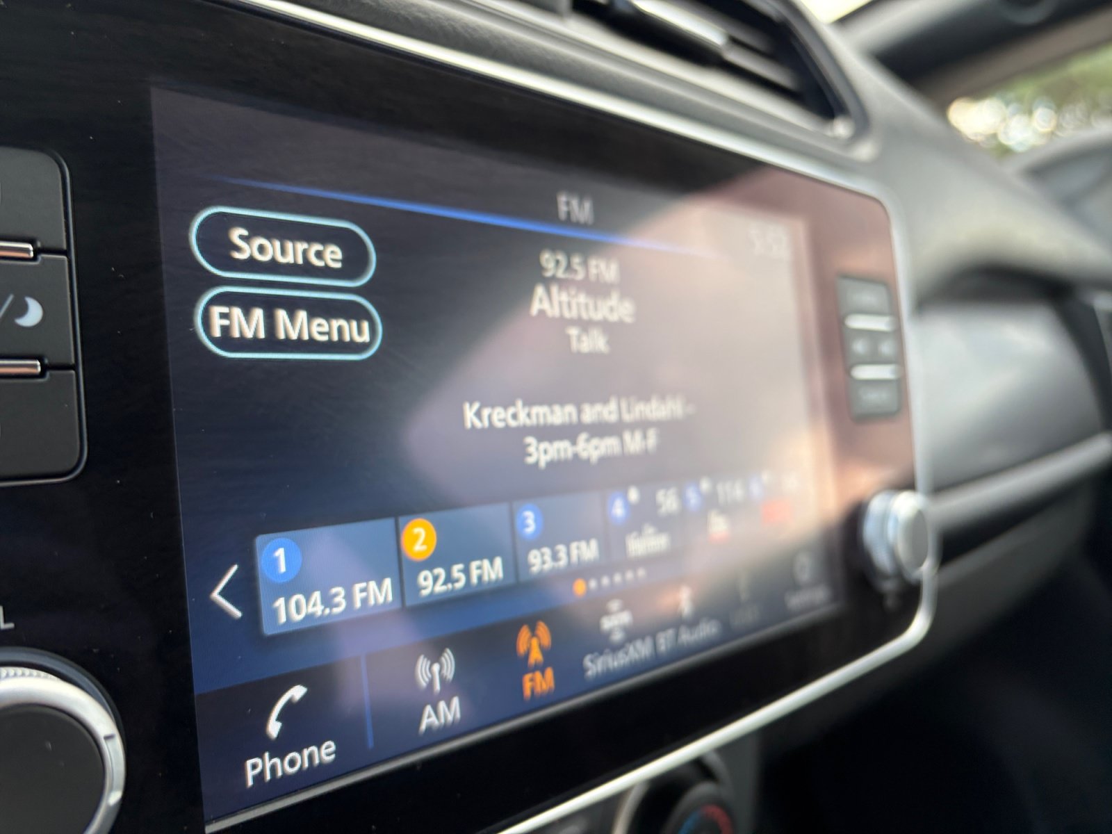 Used 2025 Nissan Leaf S FWD image 23