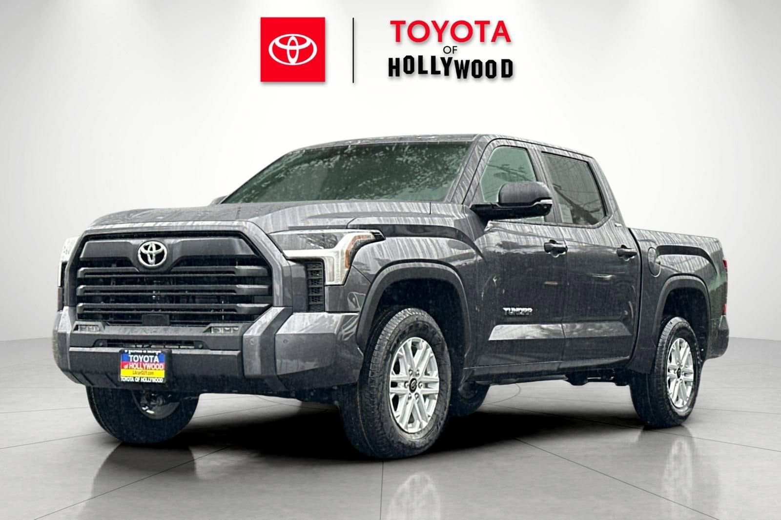 New 2025 Toyota Tundra SR5 w/ SR5 Convenience Package AWD/4WD image 7