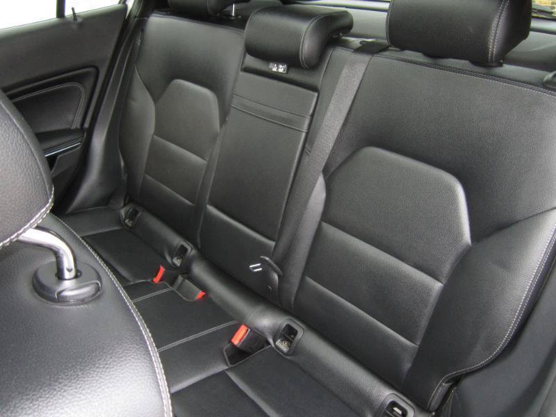 Used 2020 Mercedes-Benz GLA 250 4MATIC image 13