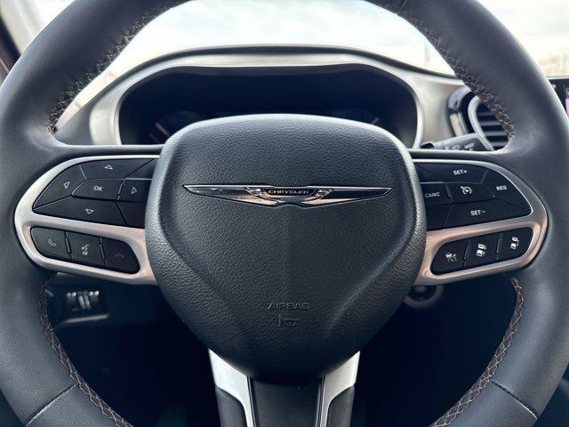 Used 2024 Chrysler Pacifica Pinnacle image 27