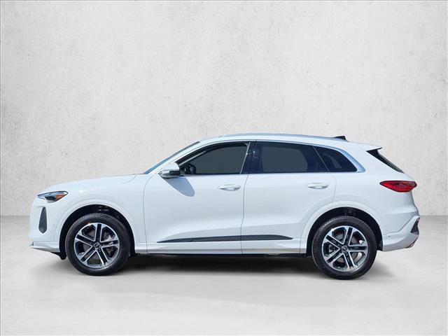 Certified 2025 Audi Q5 Premium w/ Convenience Package AWD/4WD image 9