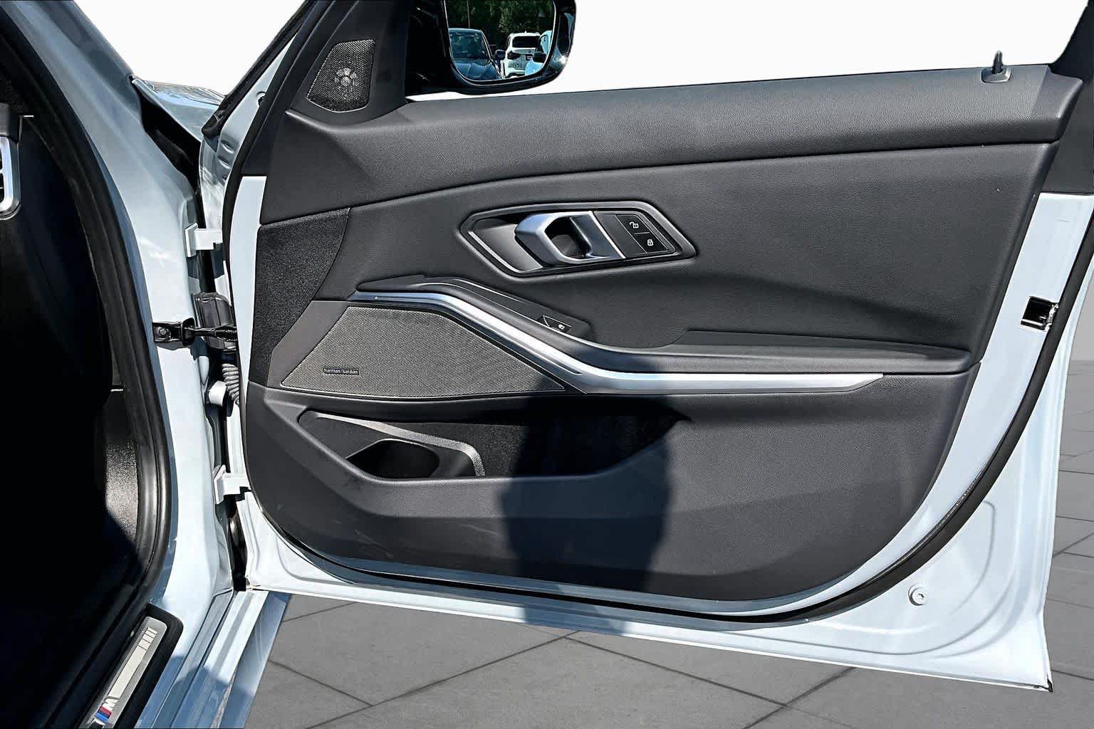 Used 2025 BMW M340i RWD image 22