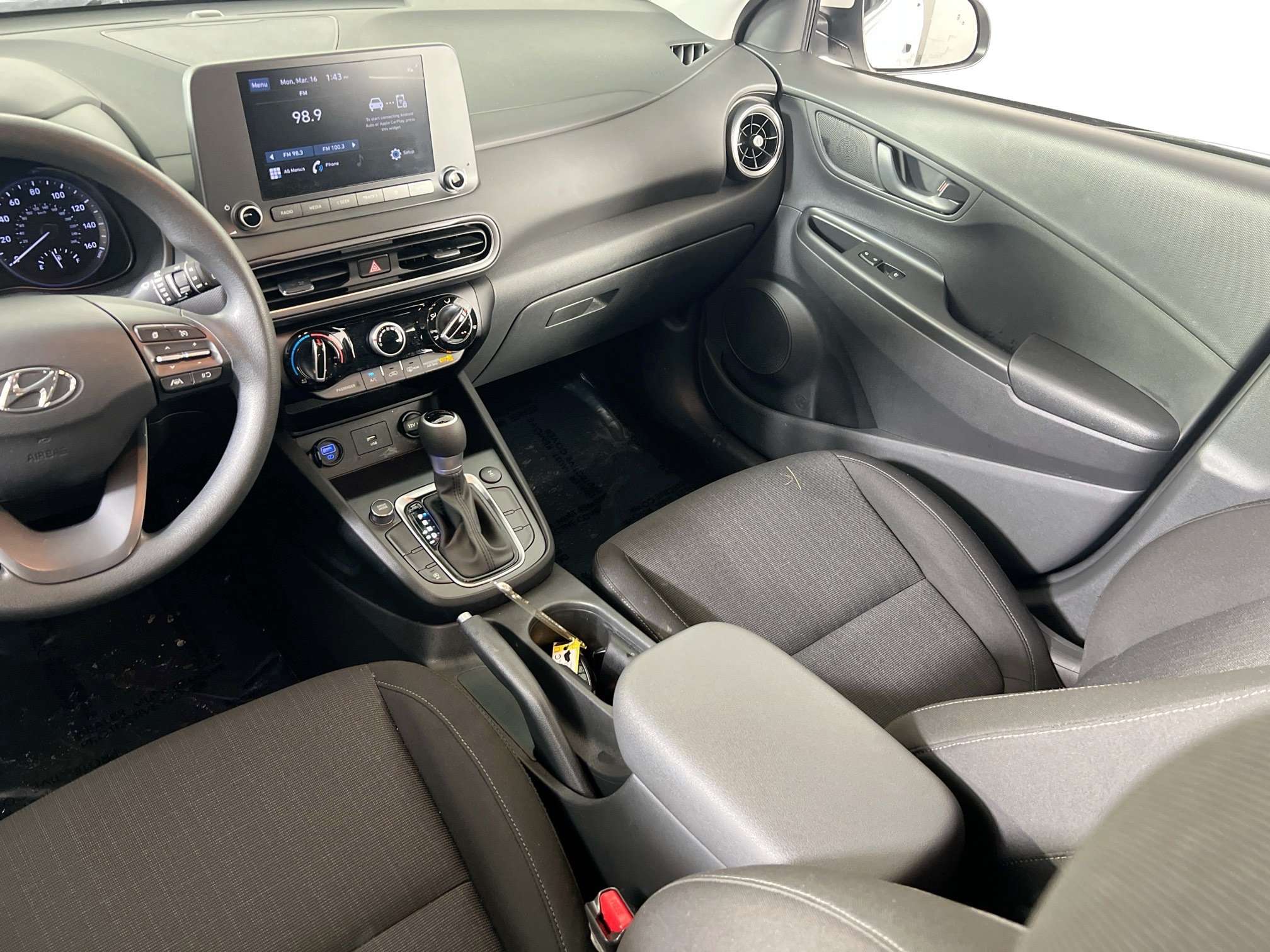 Used 2023 Hyundai Kona SEL AWD/4WD image 21