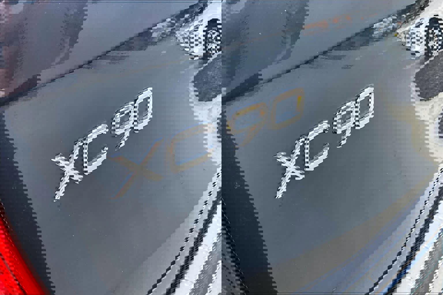 Used 2024 Volvo XC90 B5 Core w/ Protection Package Premier image 32