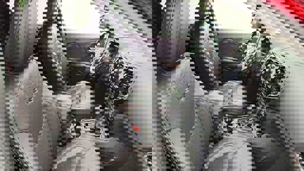 Used 2020 Jeep Cherokee Limited image 22