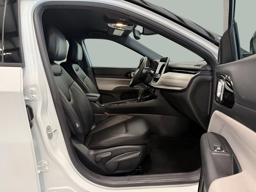 Used 2024 Jeep Compass Limited AWD/4WD image 27