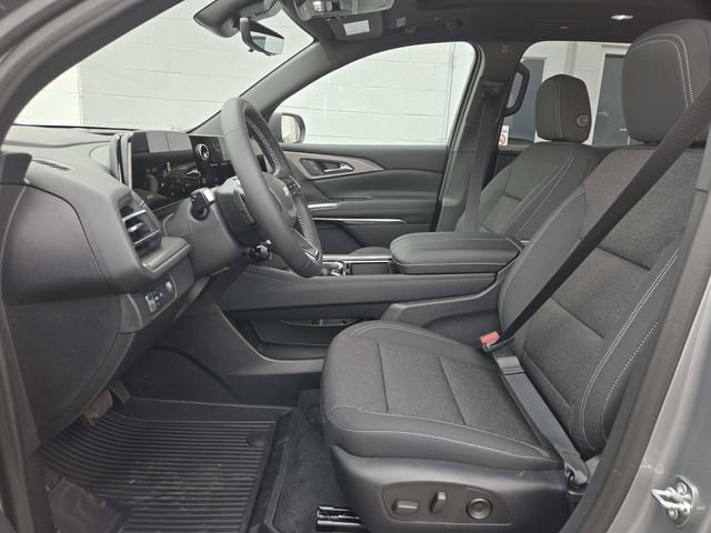 New 2026 Chevrolet Traverse LT w/ Sun and Wheel Package image 9