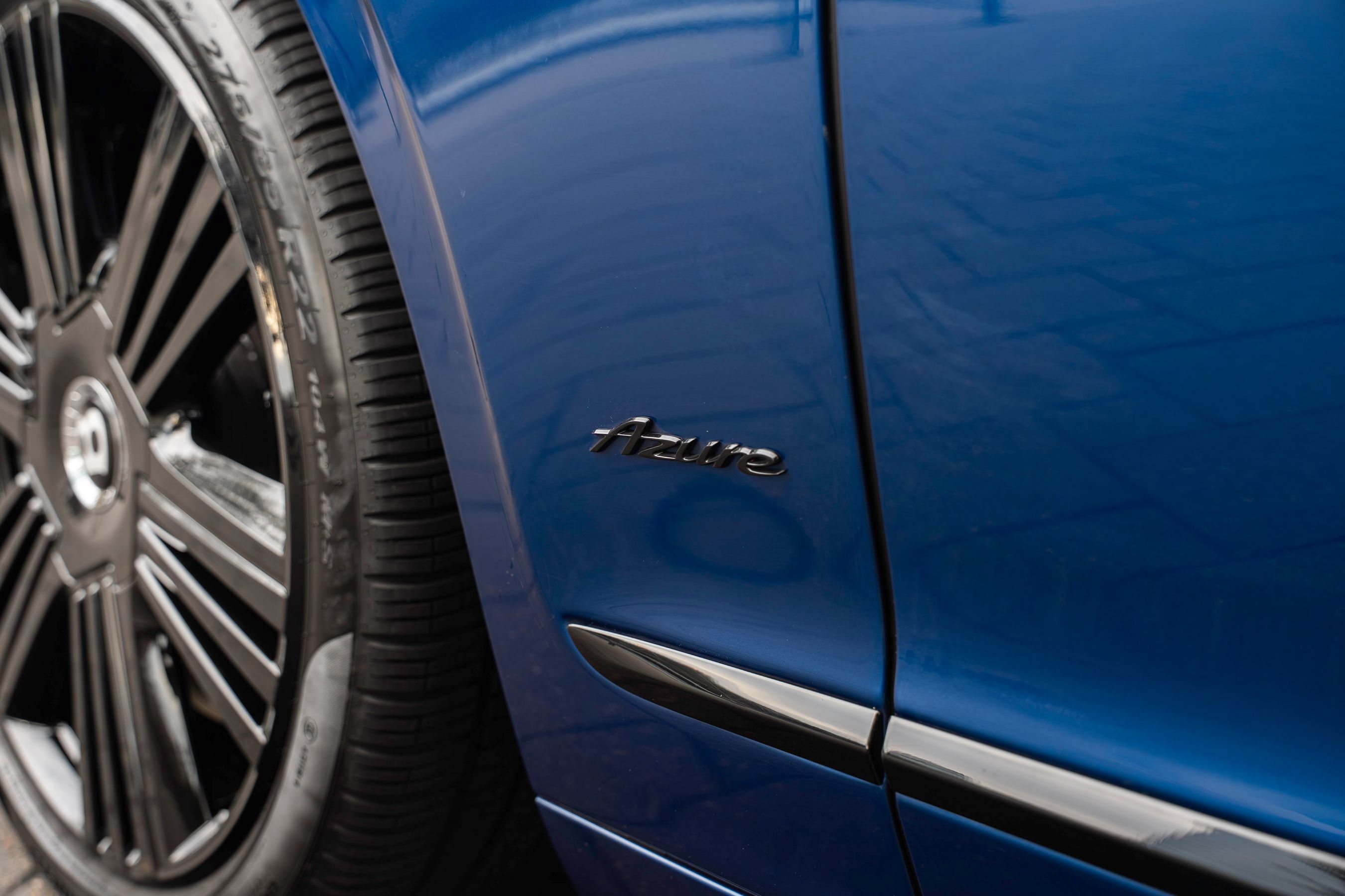 Certified 2026 Bentley Flying Spur Plug-In Hybrid AWD/4WD image 12