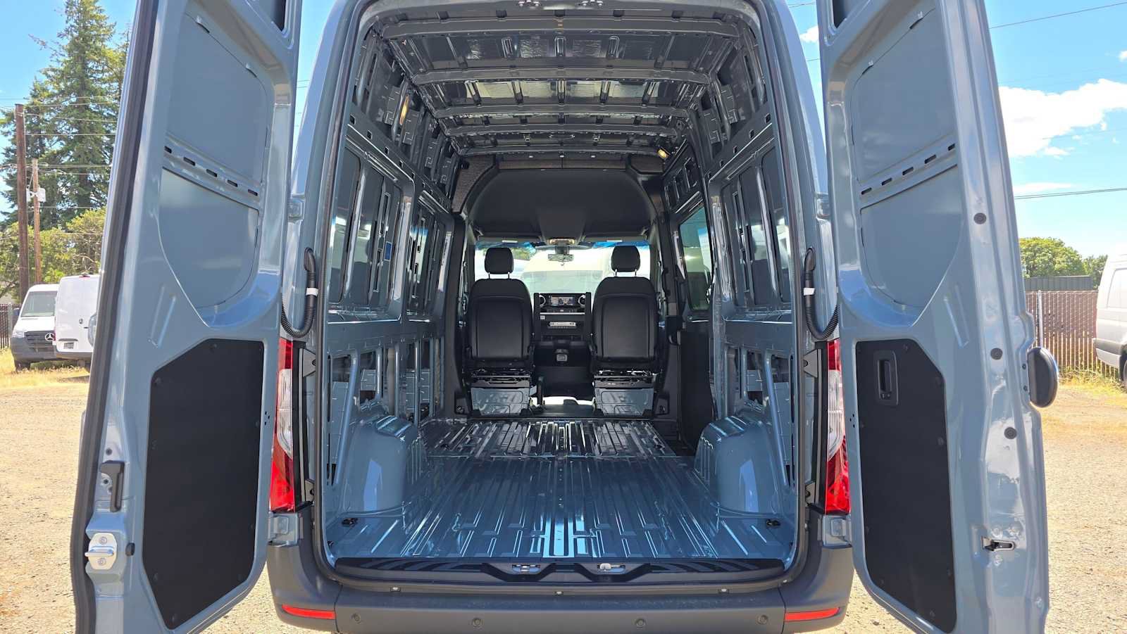 New 2026 Mercedes-Benz Sprinter 2500 image 21