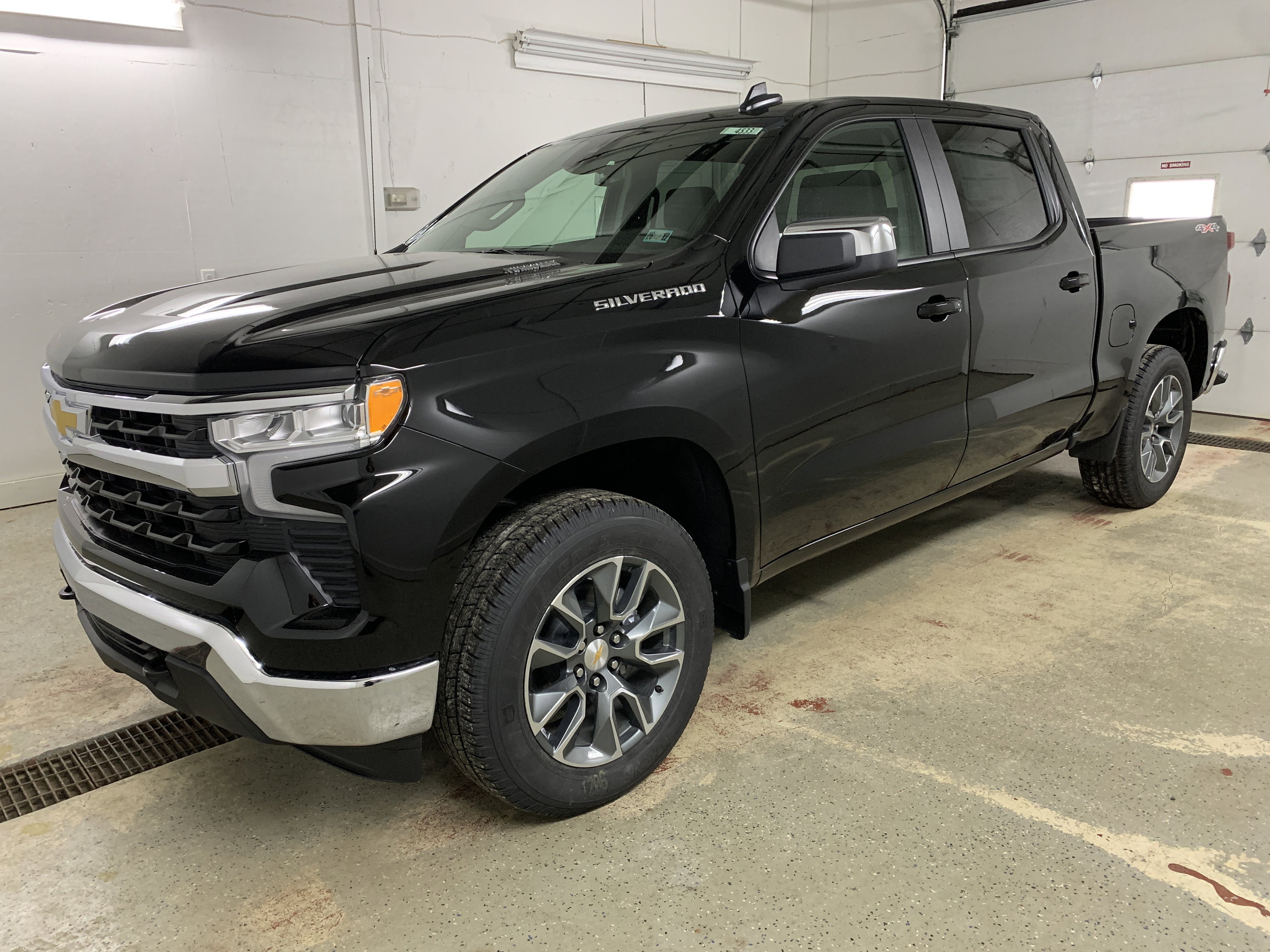 New 2026 Chevrolet Silverado 1500 LT image 3