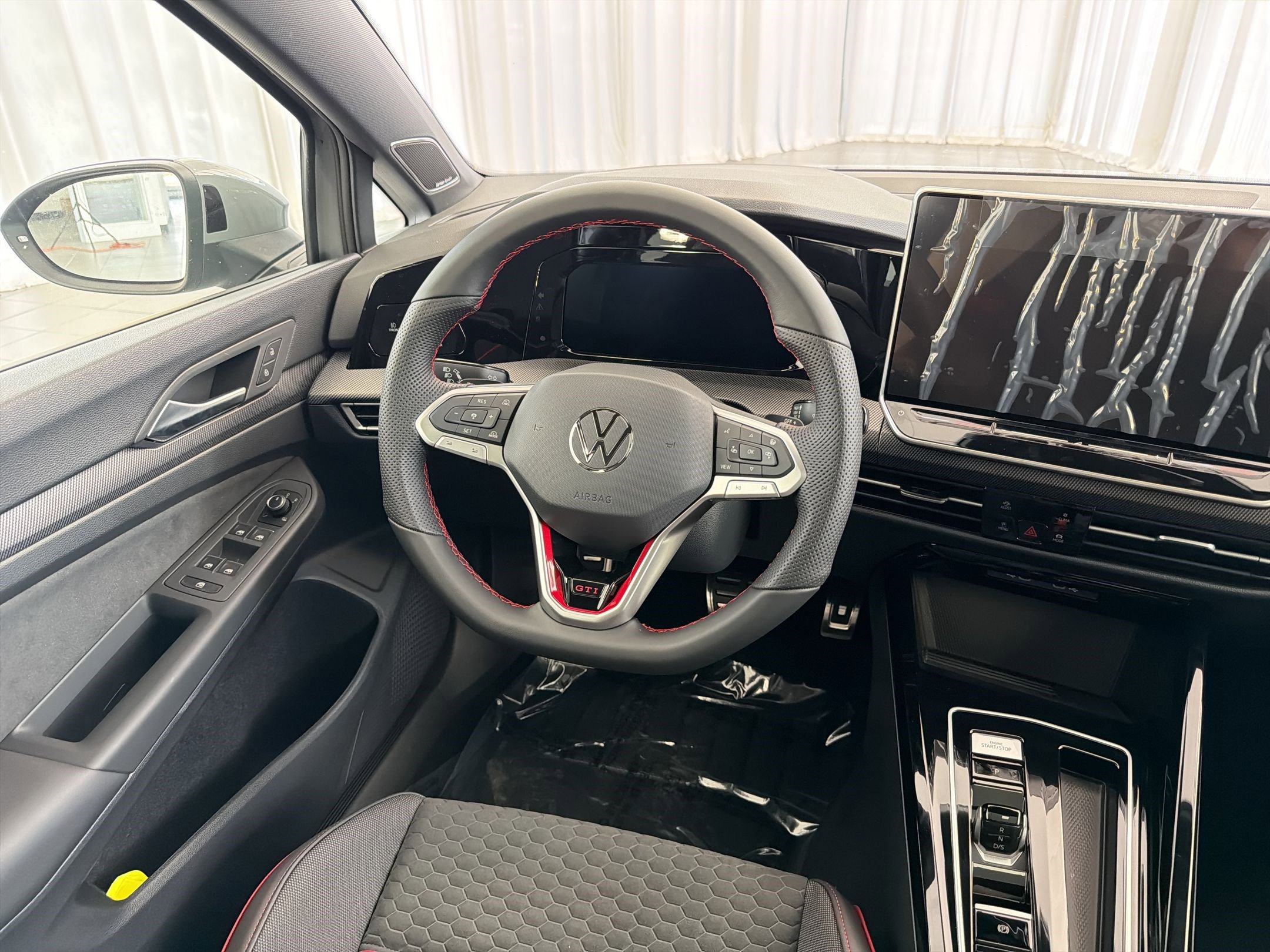 New 2026 Volkswagen Golf SE FWD image 28