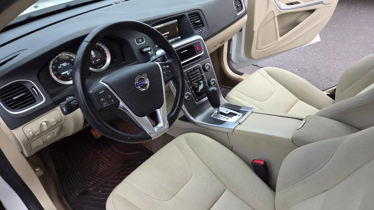 Used 2012 Volvo S60 T5 image 25