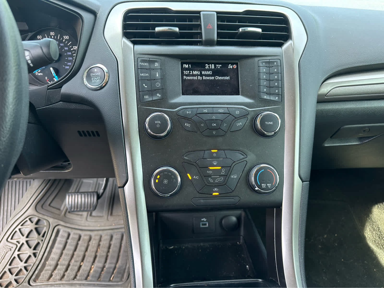 Used 2020 Ford Fusion S FWD image 12