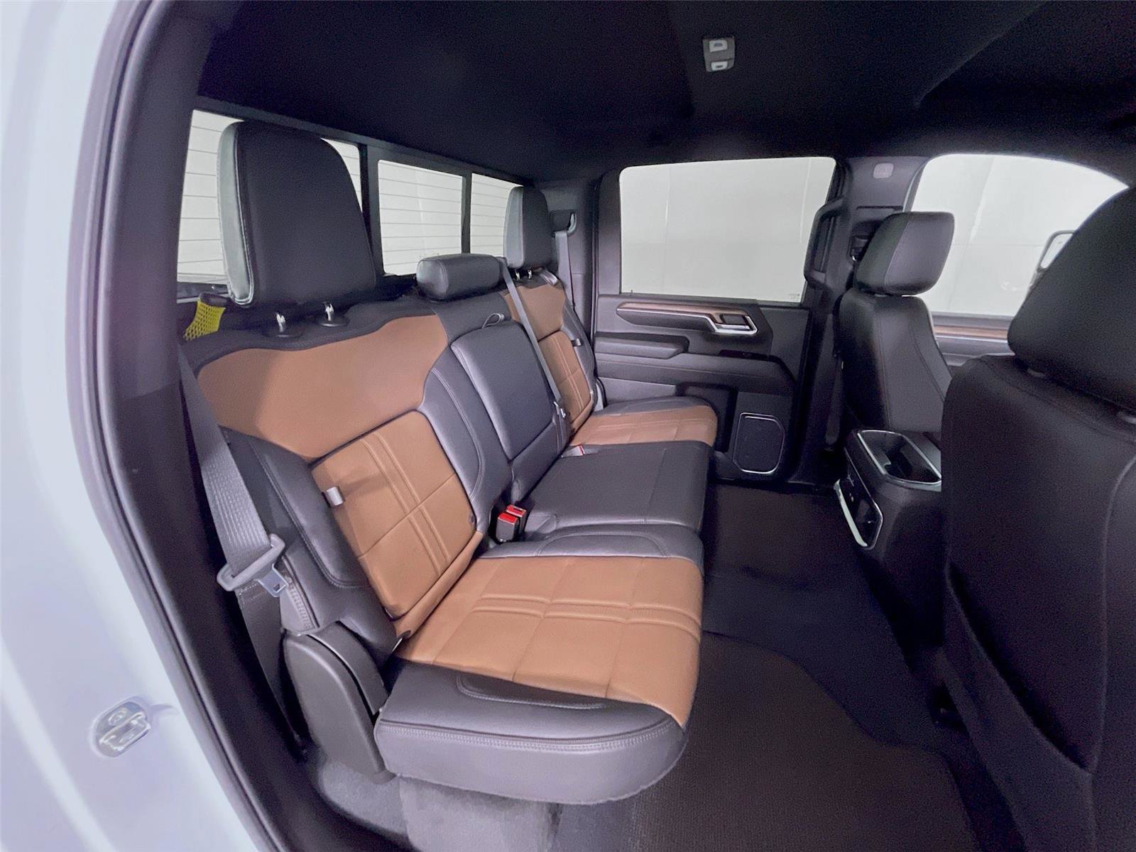 Certified 2024 Chevrolet Silverado 3500 High Country w/ Technology Package image 30