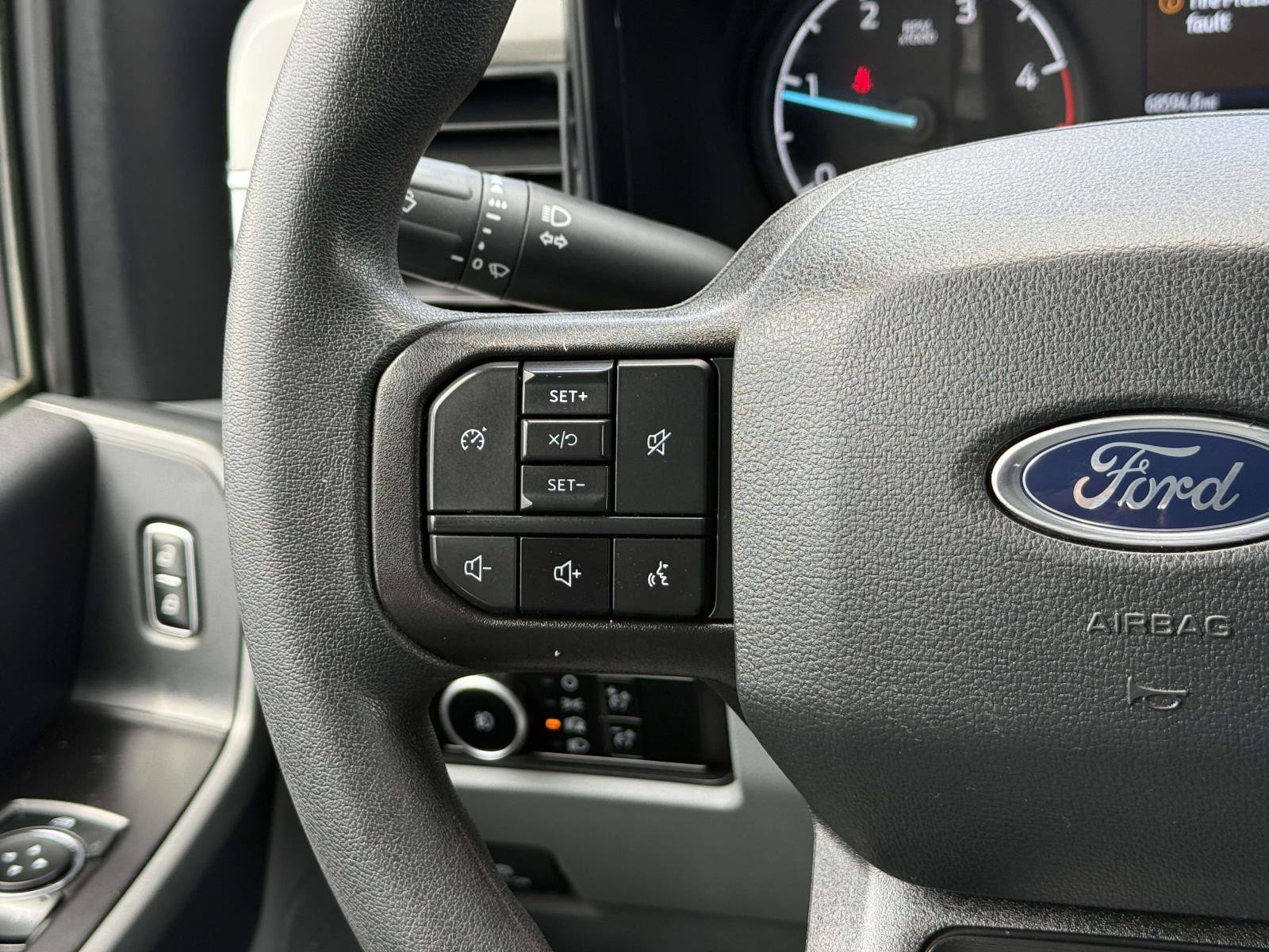 Used 2024 Ford F250 XLT AWD/4WD image 13