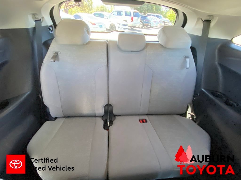 Certified 2026 Toyota Sienna LE FWD image 16