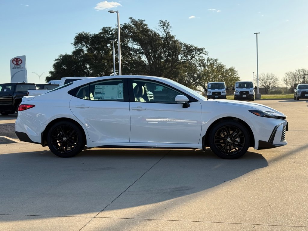 New 2026 Toyota Camry SE w/ Convenience Package FWD image 5