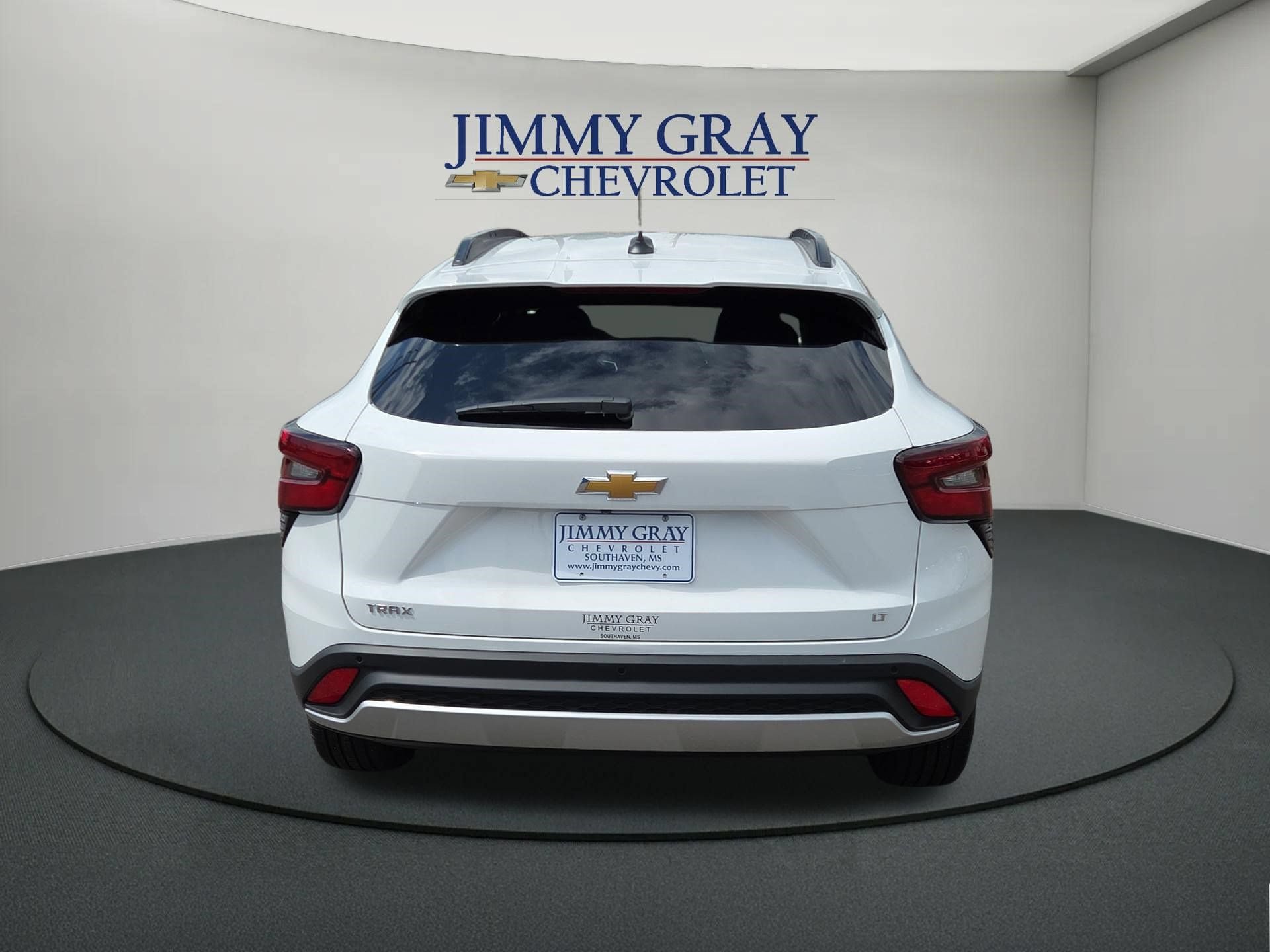New 2026 Chevrolet Trax LT w/ Driver Confidence Package FWD image 4