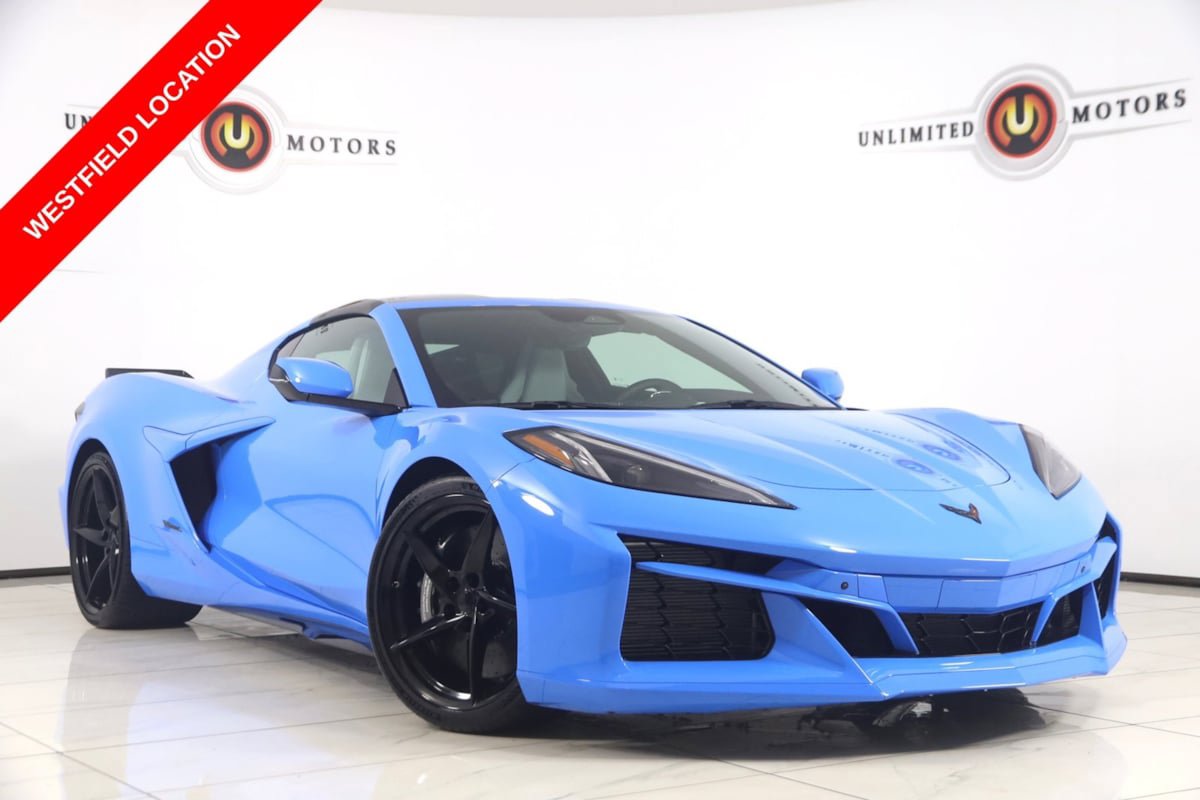 Used 2025 Chevrolet Corvette E-Ray AWD/4WD image 1