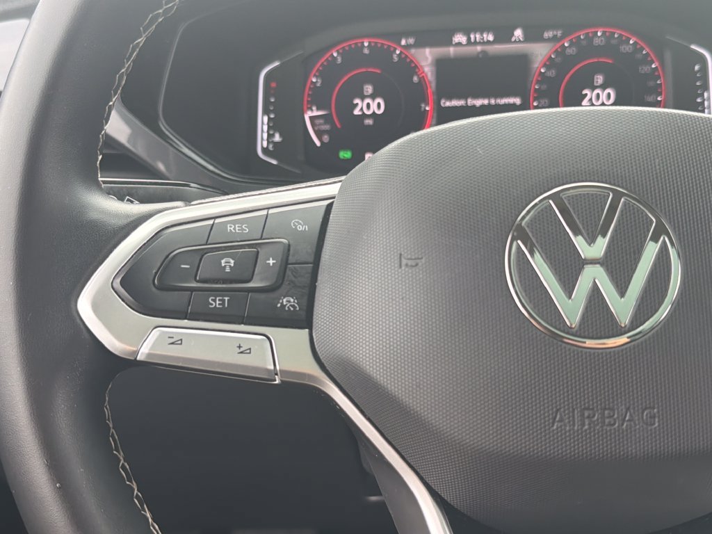 Certified 2022 Volkswagen Taos SEL AWD/4WD image 13