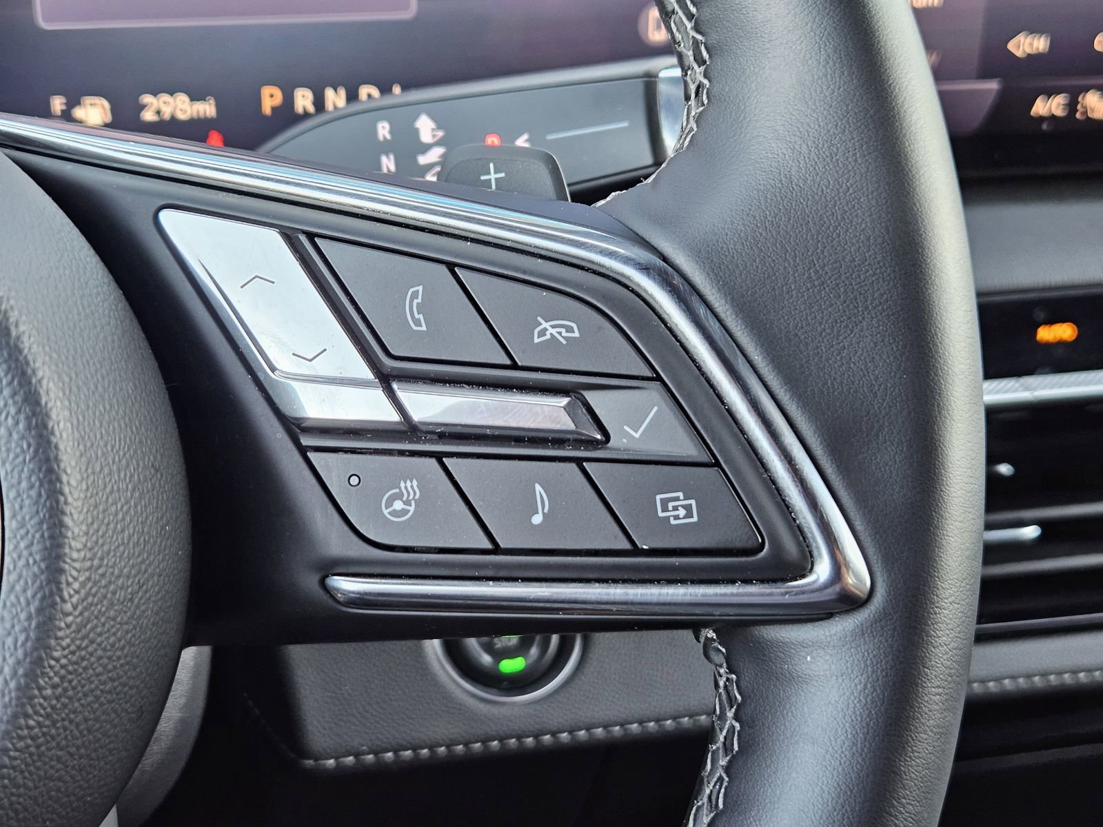 Used 2025 Buick Enclave Sport Touring image 28