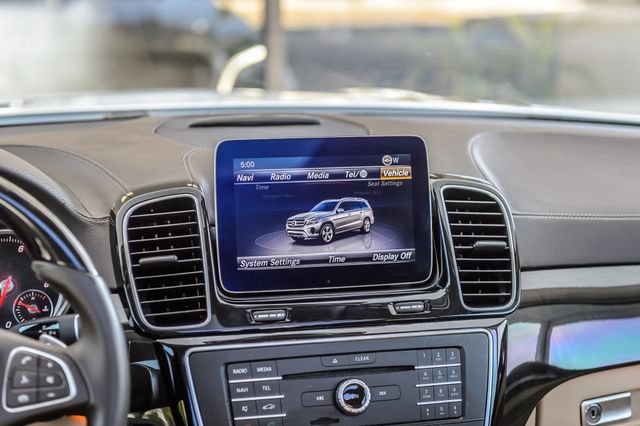 Used 2018 Mercedes-Benz GLS 550 4MATIC image 35
