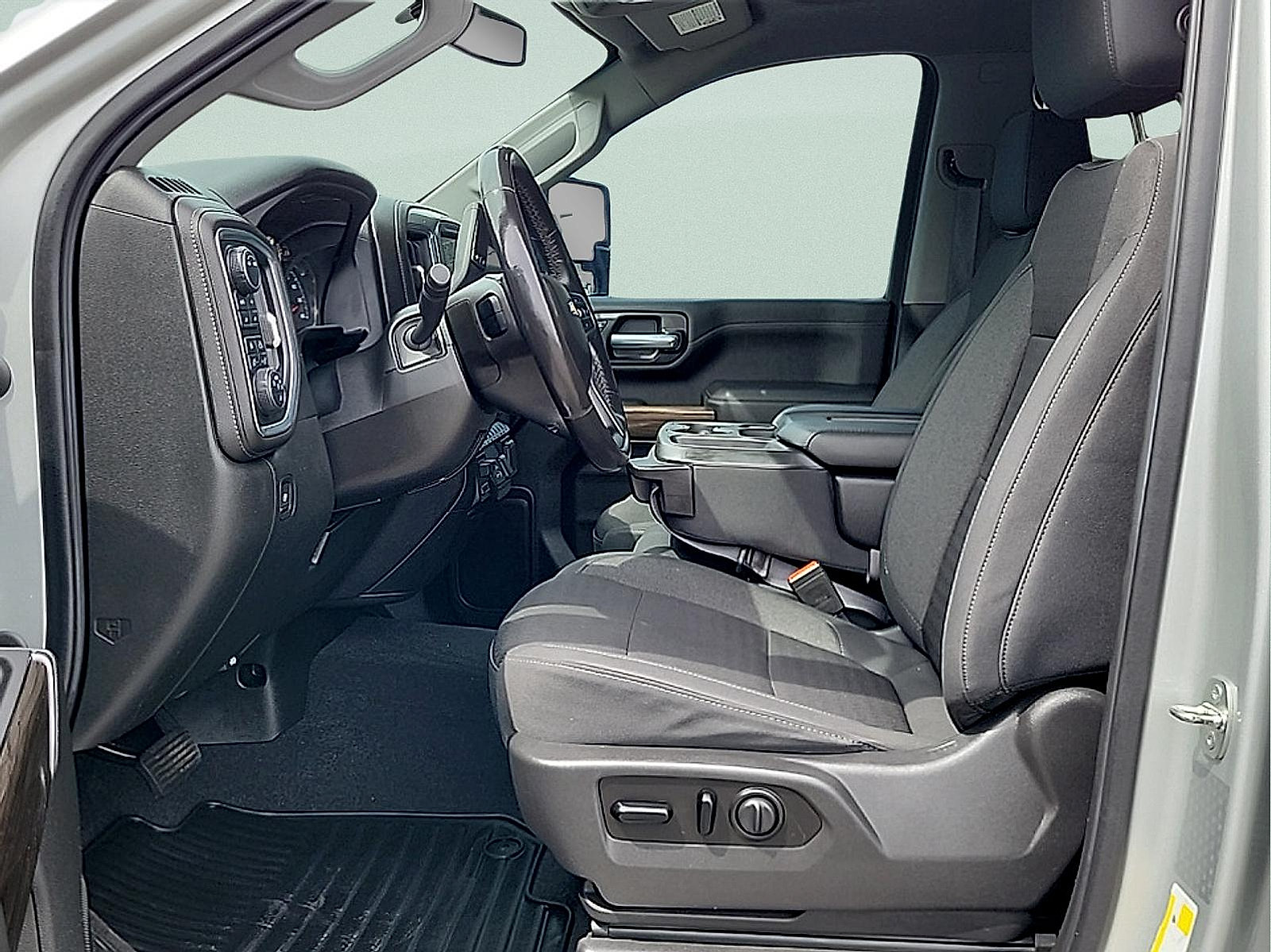 Used 2020 Chevrolet Silverado 2500 LT w/ All Star Edition AWD/4WD image 13