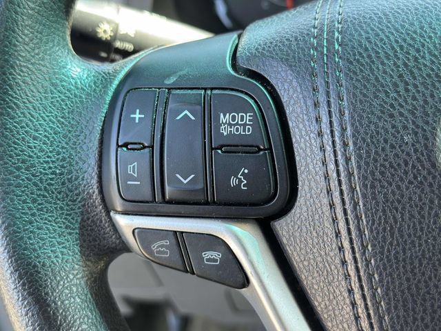 Used 2015 Toyota Sienna LE FWD image 24