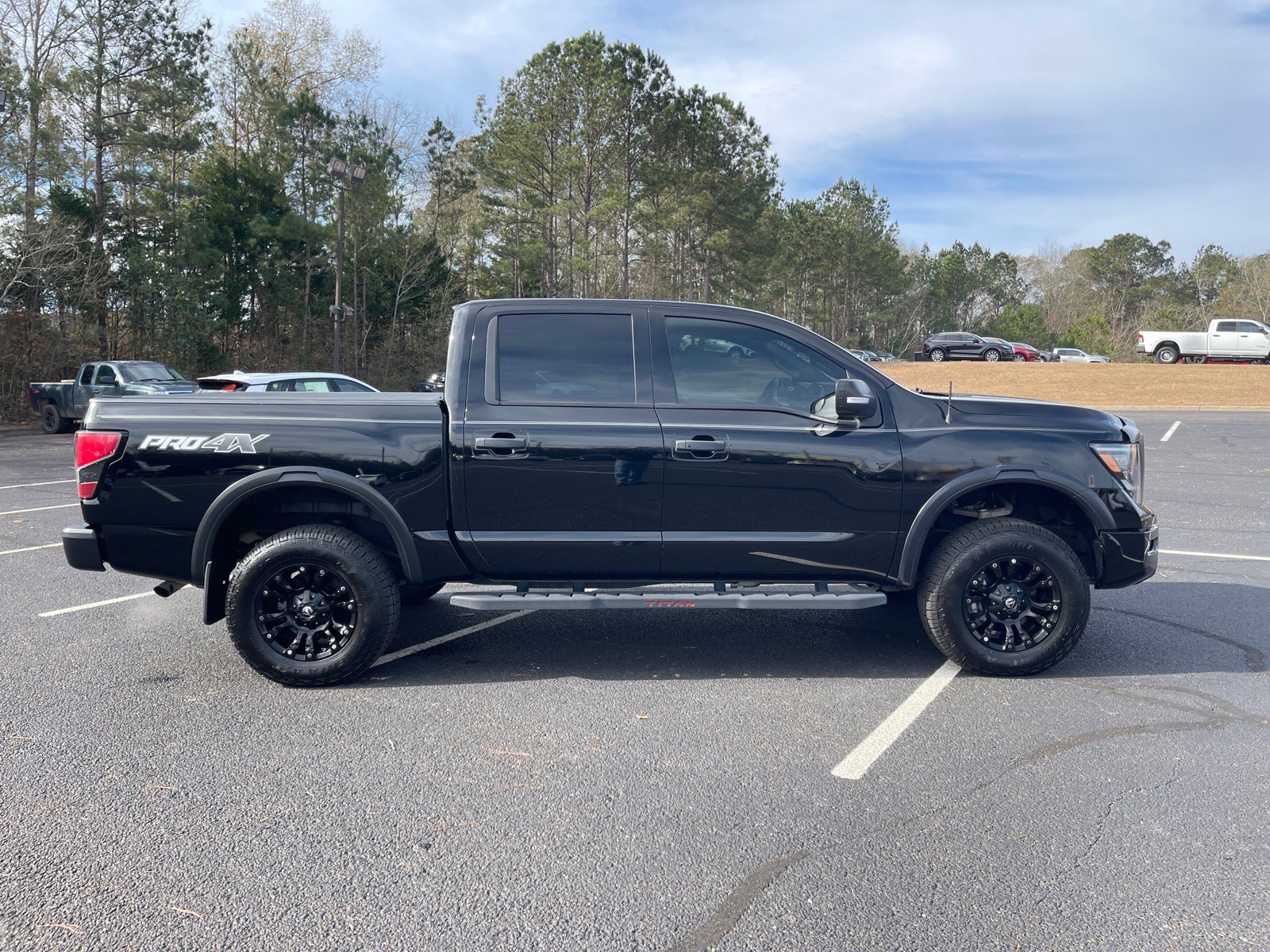 Used 2021 Nissan Titan PRO-4X w/ Pro-4x Convenience Package image 21