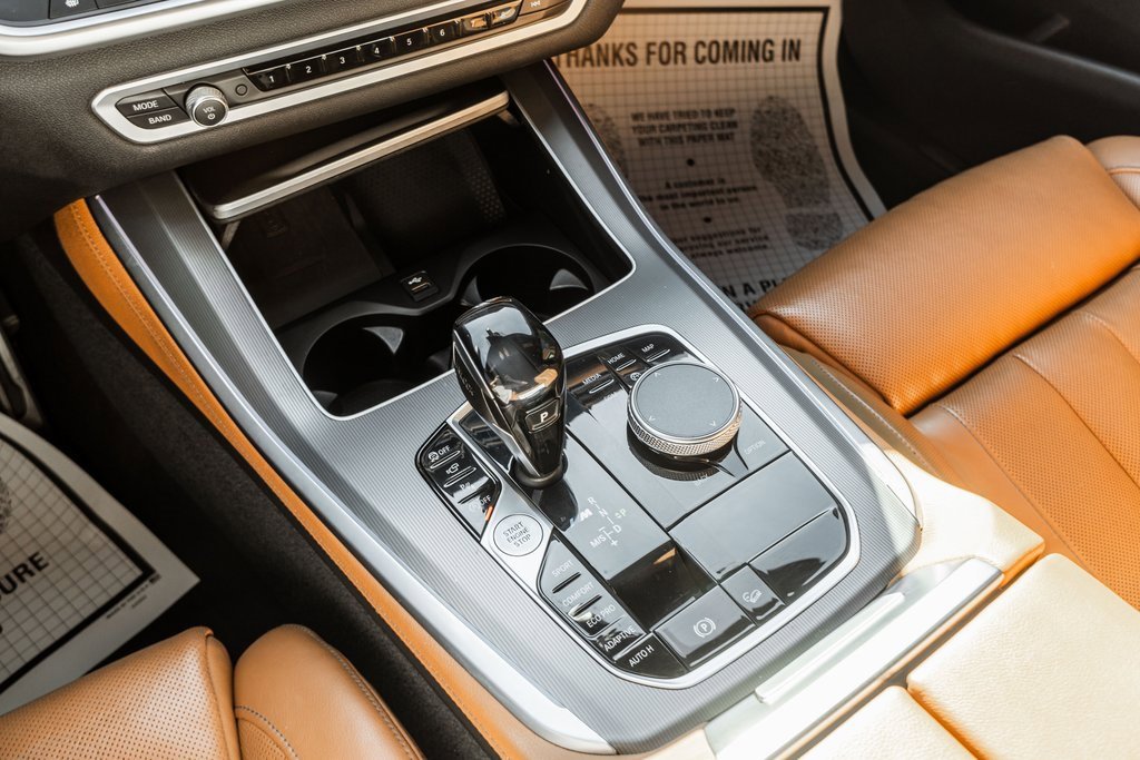 Used 2020 BMW X5 M50i image 22