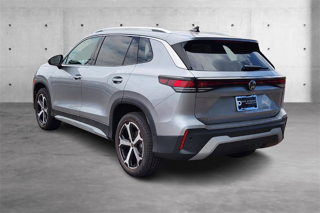 New 2025 Volkswagen Tiguan SE image 27