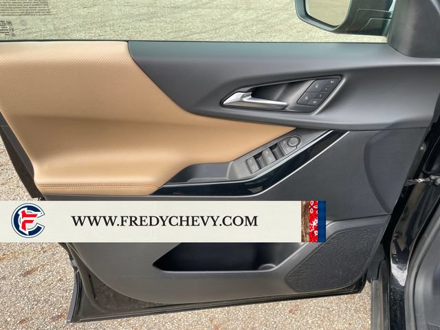 Used 2025 Chevrolet Equinox ACTIV w/ Safety and Technology Package FWD image 12