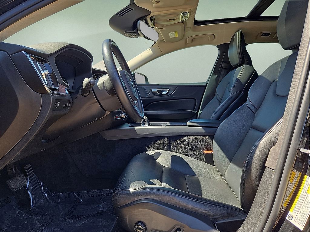 Used 2022 Volvo S60 B5 Momentum image 23
