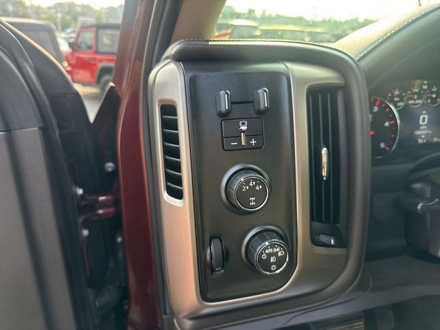 Used 2016 GMC Sierra 2500 Denali w/ Duramax Plus Package AWD/4WD image 12