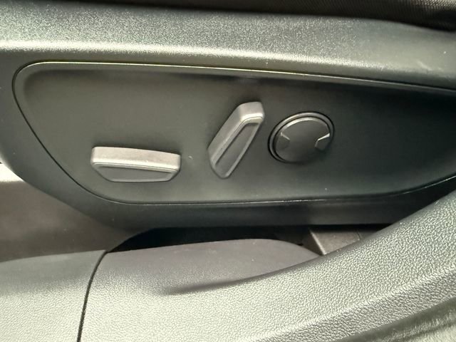 Used 2022 Ford Escape SE w/ Convenience Package image 17