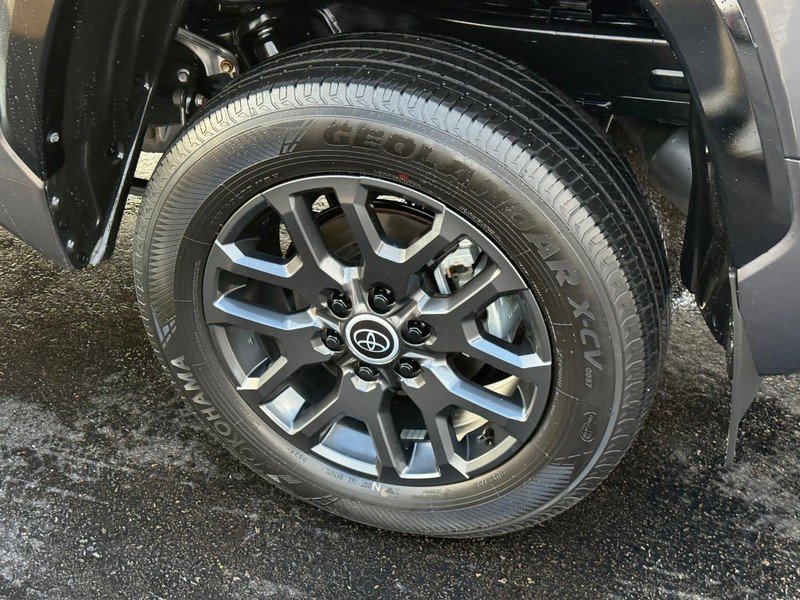 Used 2024 Toyota Tundra Platinum image 7