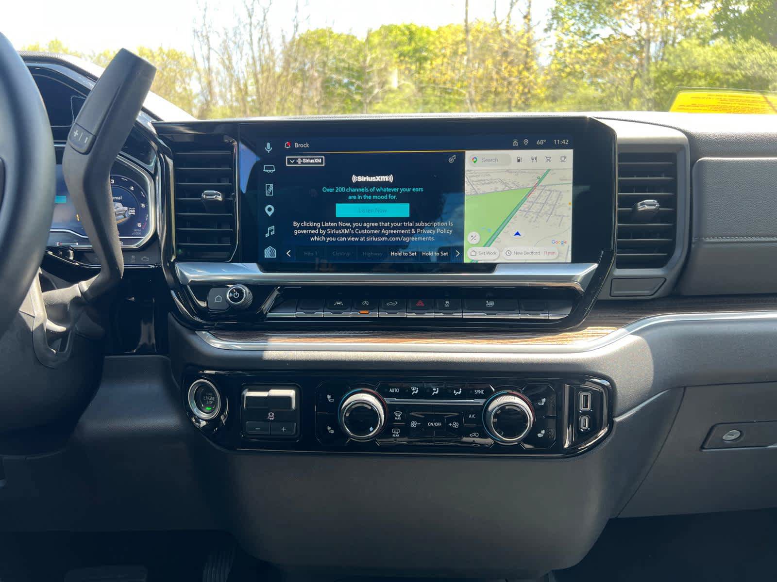 Used 2025 Chevrolet Silverado 1500 LT AWD/4WD image 24