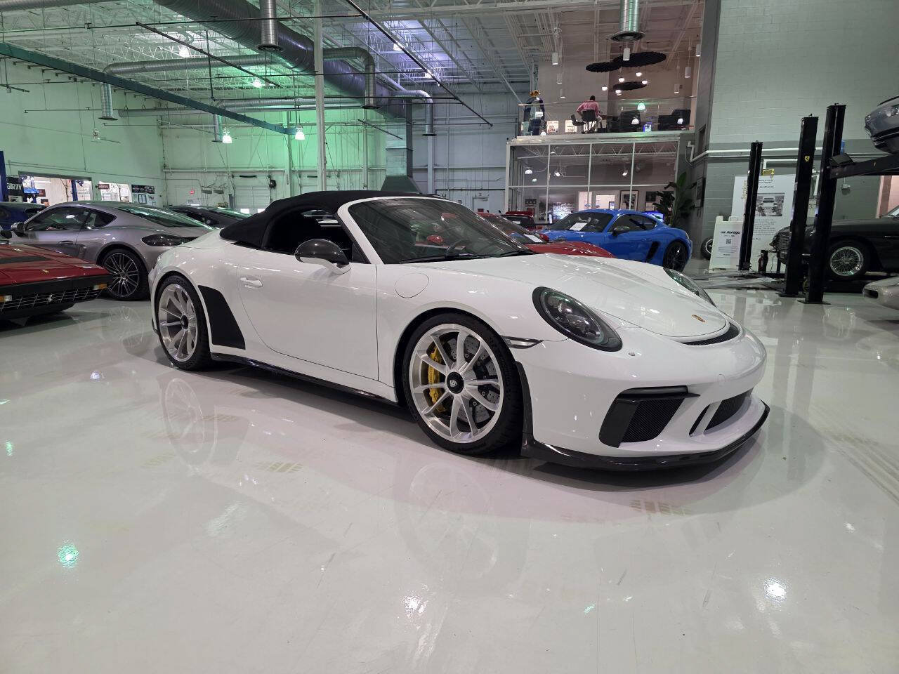 Used 2019 Porsche 911 Speedster RWD image 2