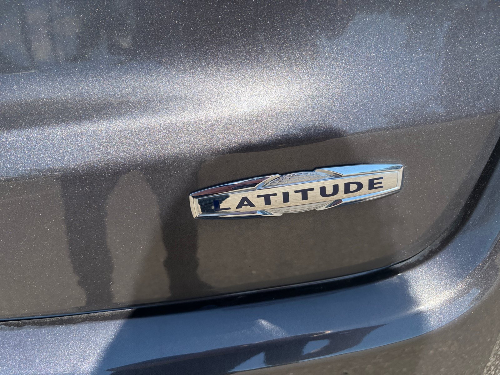 Used 2023 Jeep Compass Latitude w/ Sun and Sound Group AWD/4WD image 29