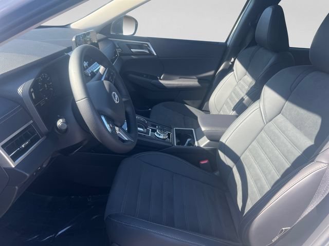 New 2026 Nissan Rogue SL AWD/4WD image 10